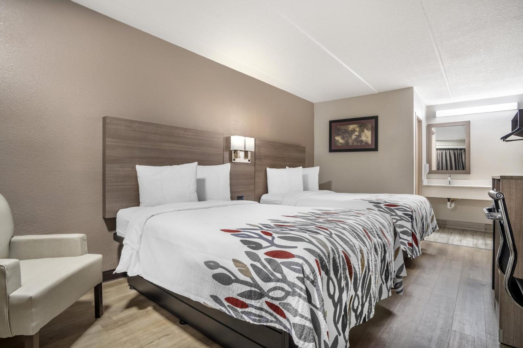 Red Roof Inn Грийнвил Екстериор снимка